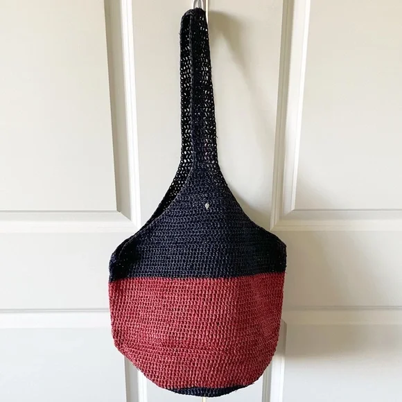 Helen Kaminski Raffia Bucket Beach Resort Red and Blue Bag - Picture 1 of 7